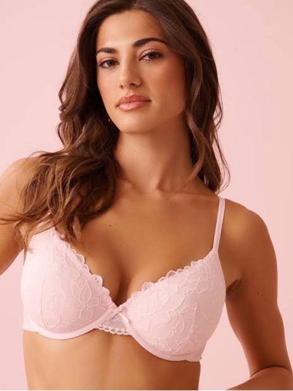 La Vie En Rose Lace Plunge Bra - Pale Pink